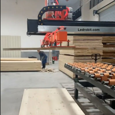 เครื่องขนส่งการบรรทุกแผ่นไม้แบบอัตโนมัติเต็ม CNC เครื่องขนส่งการบรรทุกและถอน