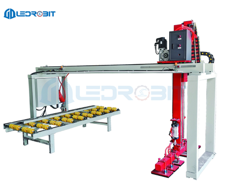 โรบอตอัตโนมัติปาเลติซิ่ง หุ่นยนต์ห้าแกน หุ่นยนต์ 200KG หุ่นยนต์รับและบรรจุตามต้องการ